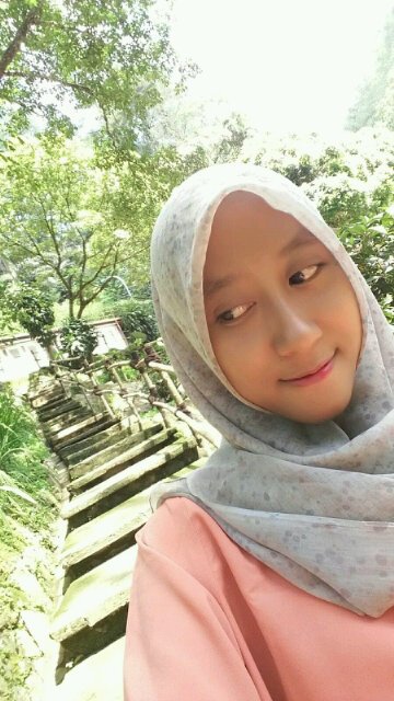 zaniaAR's profile picture. Hobi ngeliatin langit☁