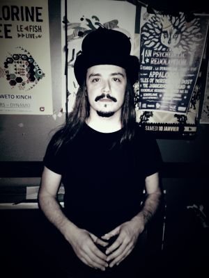 CassarinoJulien's profile picture. Chanteur Psykup, Rufus Bellefleur, Pink City Orchestra, Mister Team, bouffeur de films invétéré.. 

The crisis of today is the joke of tomorrow