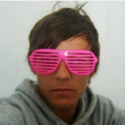 larrypravcs's profile picture. mais um fc para divulgar fanfic, mas é aquele ditado, vamo faze uke? deem uma olhada se puderem, aproveitem o follow gratis e um beijo no cu
