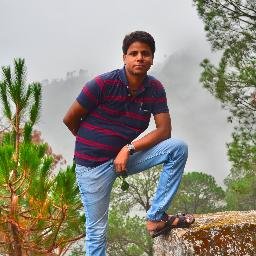 मै जहाँ धर दूँ कदम वह राजपथ है !
मत मिटाओ,
पांव मेरे देख कर दुनिया चलेगी !!