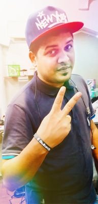 makthowfeeq's profile picture. 