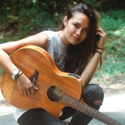 ashley lilinoe ashley lilinoe
