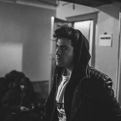 hoodiemoblwt's profile picture. 