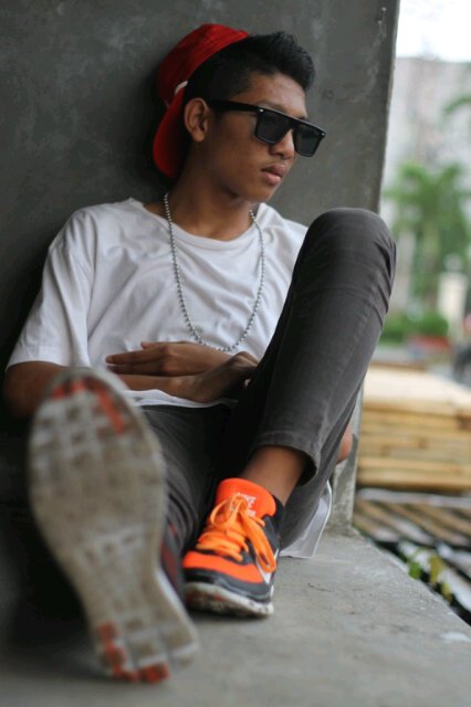 mhmmd_apriadi's profile picture. Banjarmasin,19 April 2000