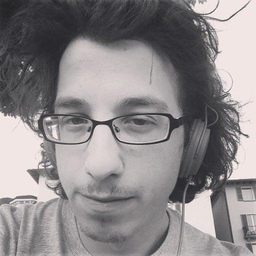 Main Support League of Legends (EUW Server - IGN: Supp òr Afk), Gamer, Football Player, Currently living in Italy.