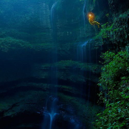 helmymleh's profile picture. 