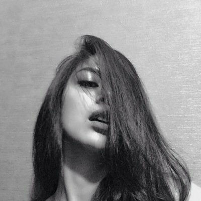 viorenataa's profile picture. 