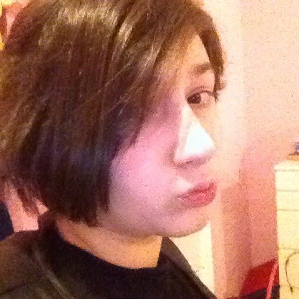 EmmaBiaritz's profile picture. la vita è fatta di cose triti e di cose belle ch ecidobbiamo ccoustruire passo dopo passo forse è questo il senso della vita trovare solo cose positive!!!!!!!!!