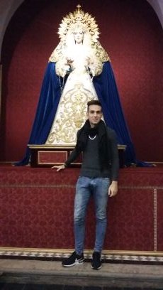 Cofrade y Costalero.♡ Amante de la semana Santa de Graná.♡ Enamorado de la vida.♡