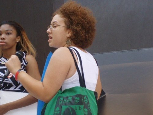 maggiel686's profile picture. ...but she a Gemini so stay on that friendly side - Kweli.

 I'm hoping to change the world . . . holla