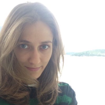 Lawyer at @SHLegal. London dweller and chocolate brownie enthusiast. Views my own.