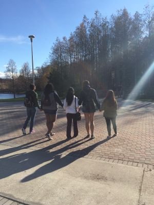 Five friends going on epic adventures
k.i.p.e.e on IG