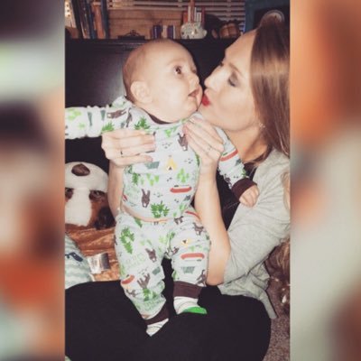 mrs_wofford's profile picture. mama to a baby and a beagle. making sleep deprivation look good since 05/20/15.