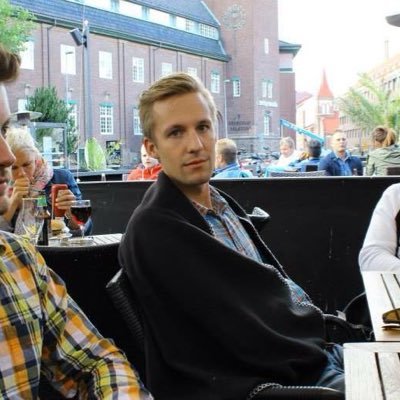 Jonas Karlssons officiella twitterkonto.