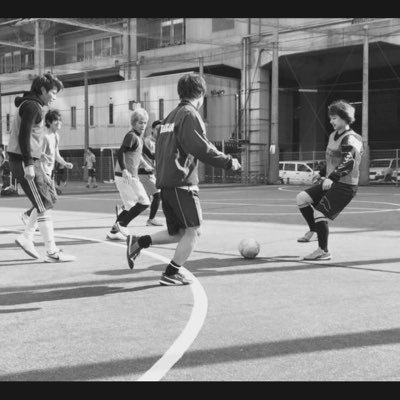 なんせサッカーが好きです(^^)！メモ替わりにこのTwitter使おうと思いまーす！わら
