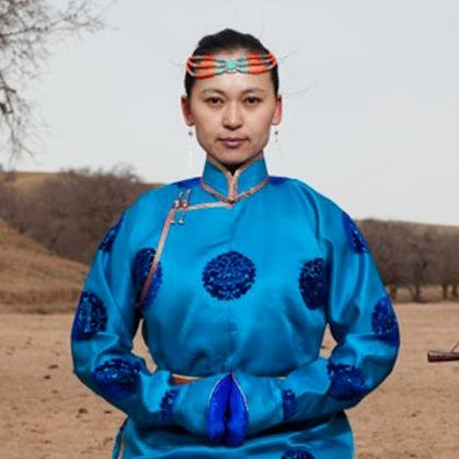 Anda Union’s thoroughly addictive Mongolian music unites nomadic tribal and music traditions from all over Inner Mongolia bringing this ancient culture to life