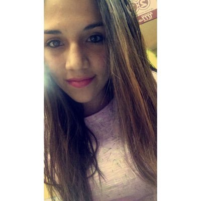 Larenataa_'s profile picture. 