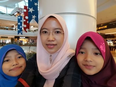 hally4527's profile picture. doctor/wife/mother
i love travelling & trailrunning