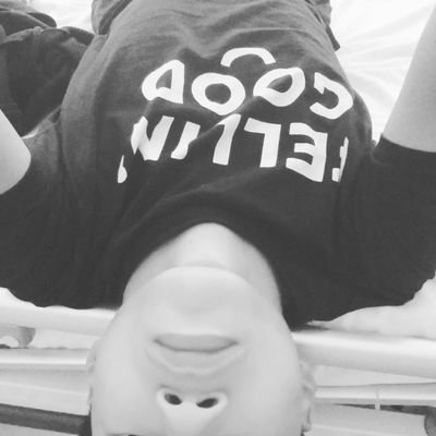 wakeuplili's profile picture. masa kecil kurang bahagia, masa depan suram | PERSIB! / liverpool!!! #YNWA #fanslayarkaca