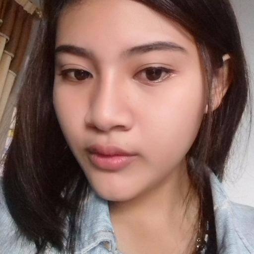 HestiSindy's profile picture. I'm totally Indonesian