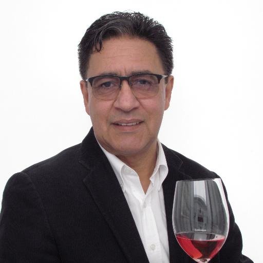 Experto en vinos: https://t.co/SGuhCodJqT en Enología Universidad de Budapest. Wine Educator. Enólogo asesor