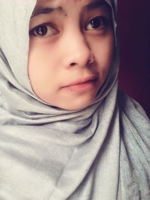 arinamardiana98's profile picture. 