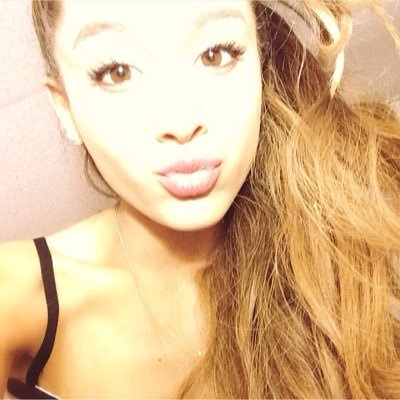 aqbaeig's profile picture. ariana. ♡