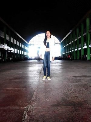 ayyrra25's profile picture. Simple/Shy