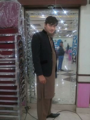 aralanali1's profile picture. 