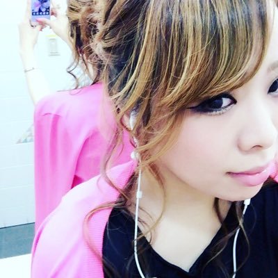 Hinachanel ハジ 指輪と合鍵 Feat Ai From Rsp 歌詞付きフル この曲久々きいたー やばー しみじみするー Http T Co Nhinyx0rf8 Hinachanel ハジ 指輪と合鍵 Feat Ai From Rsp 歌詞付きフル この曲久々きいたー やばー しみじみするー Http T Co Nhinyx0rf8