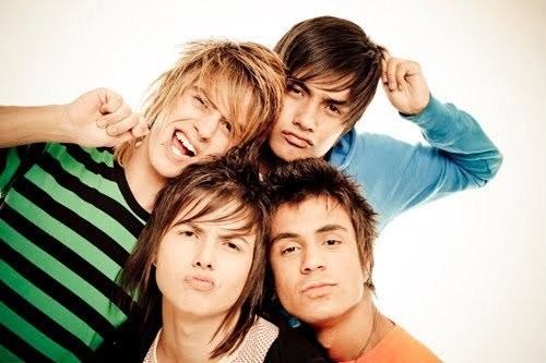 Não sou os garotos da Restart,sou uma fã que tem a vontade de conhece eles como muitas pessoas!!!