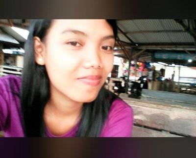 rinalusyiana's profile picture. 