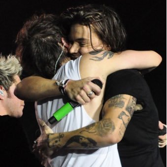 HMSStylinson's profile picture. 'For your eyes only ill show you my heart.' - Im just regular Larry Trash.