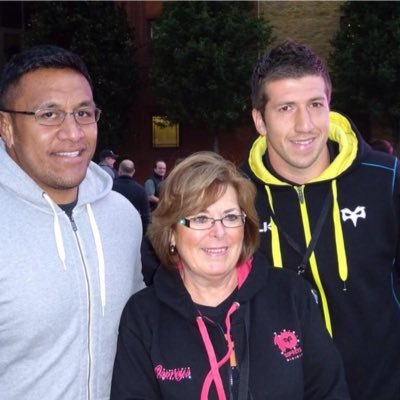Rugby loving school finance officer. Better to be a has been than a never was!