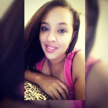 olá    sou  de  São  paulo,gosto de interagir   e  fazer  novas  amizades...adoro musica
♥ ♫