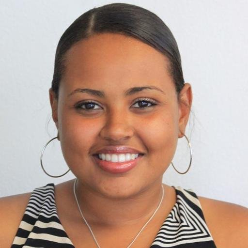 Ninaric74712150's profile picture. 