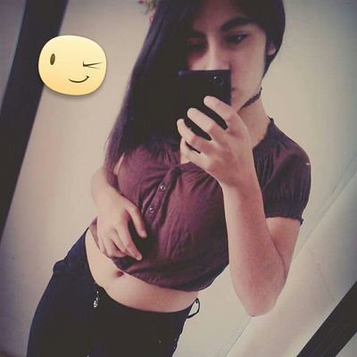 -me gusta los video juegos
- me gusta andar en skate
- amo a linkin park
- me siguen y yo los siguo