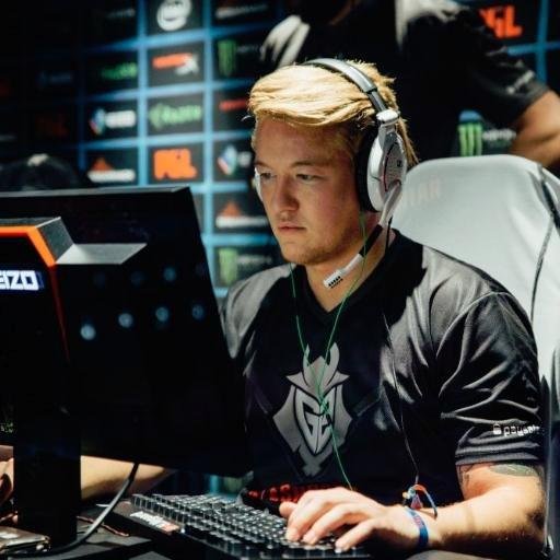 FaZeRainCS's profile picture. 