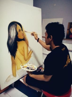 Jumliblebouw's profile picture. ini AKU, itu KAMU, beda kan?? buat yang beda menjadi punya KITA