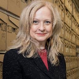 Archiviste et Présidente du Groupe d'experts en sensibilisation, Conseil international des archives