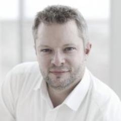 PR professional, Communicator, Speaker, Facilitator, Whisky writer, Photographer, Father.