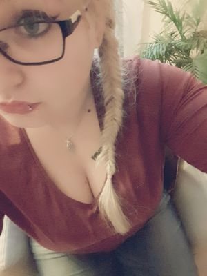 1jour jme suis dmander quelle genr dfille jsuis? enfaite jsuis celle qui prend tout à rigolade, qui s'prend ps la t^t, maladroite, enfaite jessai dêtre moi mm