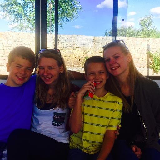 _danikeller_'s profile picture. 