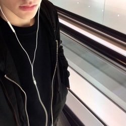 pierogimajkela's profile picture. i'm tired of this place, i hope people change//nie jestem nowy