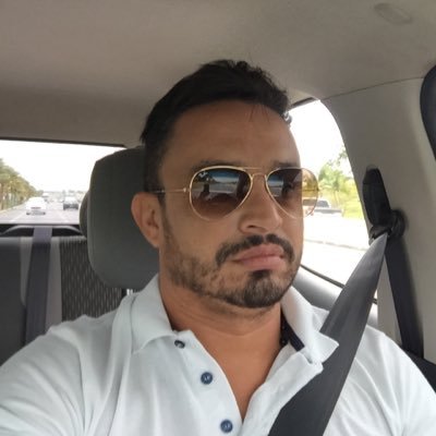 Sou uma pessoa amiga empreendedor em diversos seguimento ( Amo muito a vida, familia e principalmente temo muito a Deus )