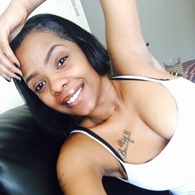 SwEEt_LaDie19's profile picture. Im nothing with out god Then comes CoBe Me im still working on that