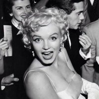 kkkkkkau (@fairyavril) 's Twitter Profile