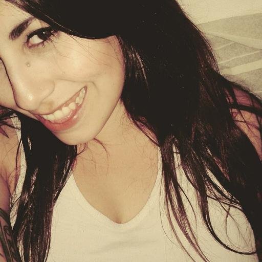 peloonaa's profile picture. Ya no soy tan chica ni tan pura, que hasta me parece ingenuo el Rock&Roll. / Diseñadora Gráfica. Pocos amigos y mucha felicidad. Hakuna Matata y que sea ROCK!