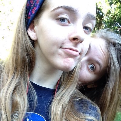 just_elizzza's profile picture. suburbia