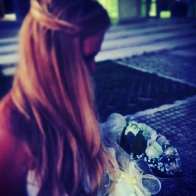 LITSARELA's profile picture. 